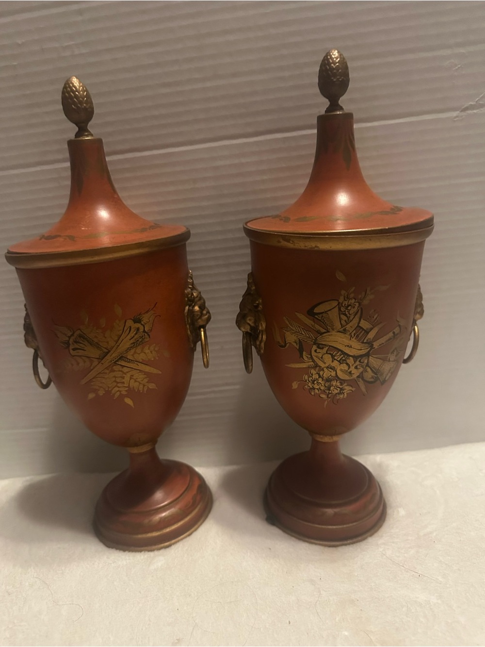 Decorative Rust Red Gilt Urn Pair - Brand Unspecified